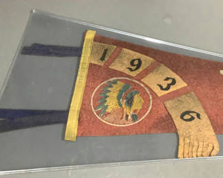 Lot 894: Vintage Novelty/Souvenir Pennants - 1936 White Mts & More