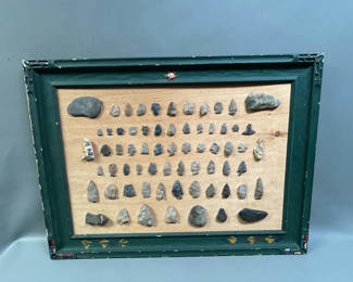 Lot 54: Native American Arrowheads 
