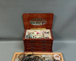Lot 52: Costume Jewelry 