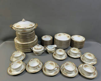 Lot 28: Noritake "Gloria" Fine China 