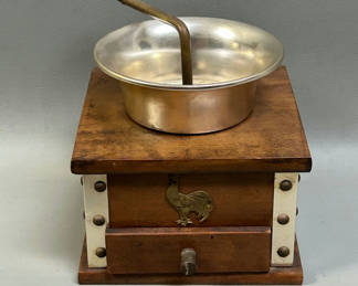 Lot 8: Vintage Crank Lap Coffee Grinder 