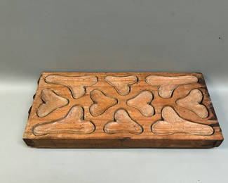 Lot 1: Antique Primitive Country Kitchen Wooden Mold 