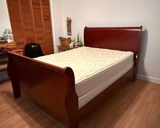 Full Size Sleigh Bed