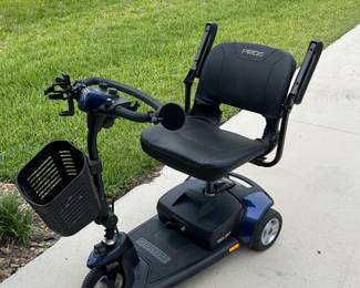 Pride GoGo 3 Wheel Scooter