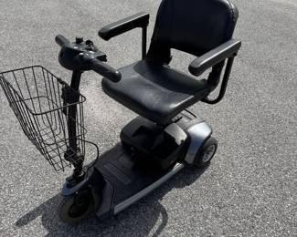 Pride GoGo 3 Wheel Scooter