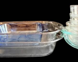 Assorted Pyrex and Anchor Hocking Casserole Dishes and Bowls