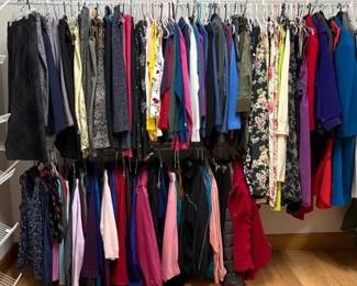 Womens Clothing Sizes XXL, 2X, 16, Featuring Banana Republic. Eddie Bauer, Liz Claiborne