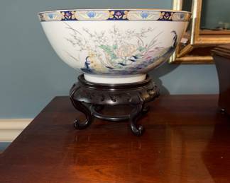 Large Chinese bowl with stand