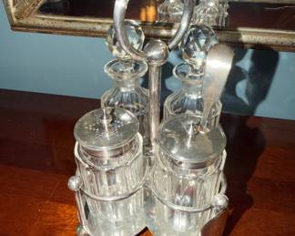 Condiment carrier