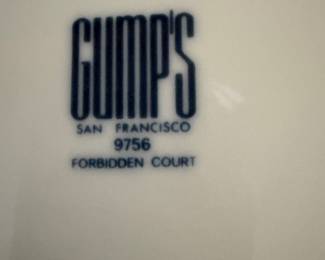 Bottom of plates