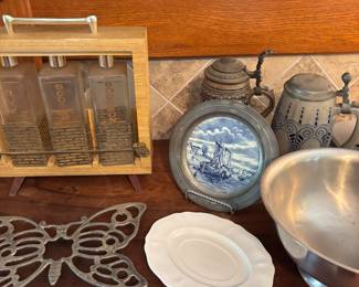 Great vintage bar set