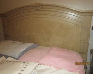 Queen size Bed Complete