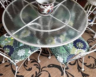 vintage patio table and chairs