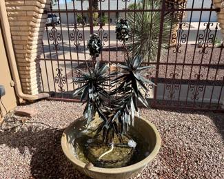 4’ water fountain