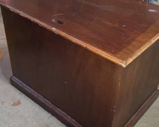 Mahogany Pedestal Desk fourth image