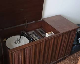 Zenith Console Stereo Record Player second image