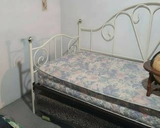 Metal Frame Trundle Bed second image