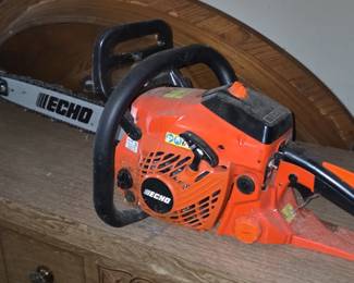 ECHO Chainsaw fourth image