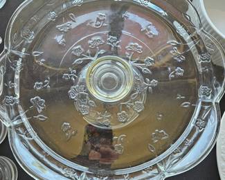 Anchor Hocking Savannah Cake Stand with Dome second image