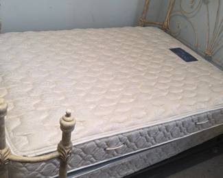 Full Size Mattress and Box Spring