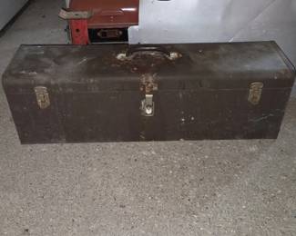 Vintage Metal Toolbox third image