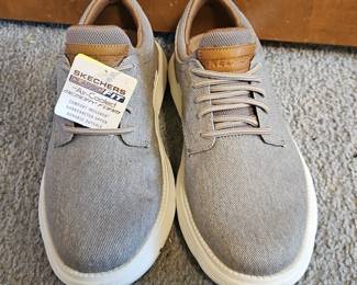 Mens Casual Skechers Sneakers, size .