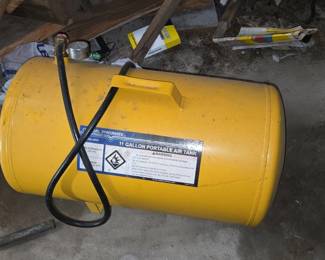 Central Pneumatic Gallon Portable Air Tank
