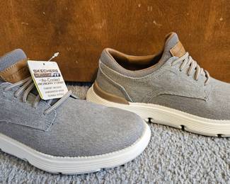 Mens Casual Skechers Sneakers, size . second image