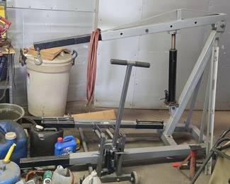 Foldable Engine Hoist
