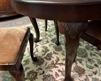 15 Grossmann Co. Antique Dining Table Base Detail