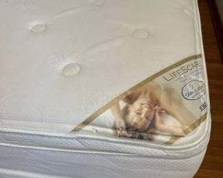 15 Sleep Logic Full Lifescape Mattress Detail