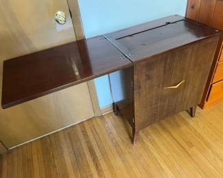 15 Vintage Sewing Machine Cabinet FlipTop
