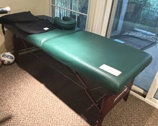Nice quality massage table.