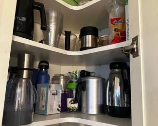 Kitchen Clean-Out Bundle / Countertop Appliance & Drinkware Lot