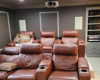 6 theatre seats 1 damaged