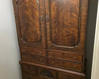 Drexel Heritage Covington Park Armoire Mint condition