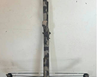 Lot 100: Camouflage crossbow