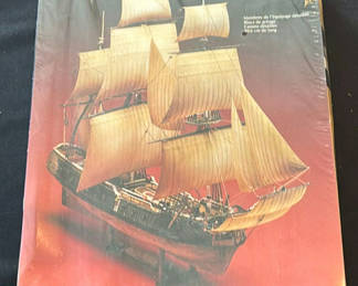 Lot 129: Pirate Ship Jolly Roger Plastic Model Kit