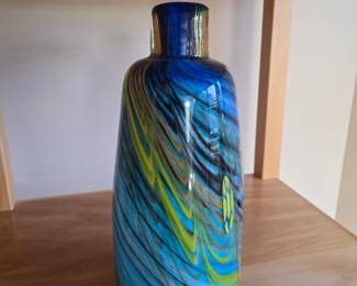 Murano style art glass vase