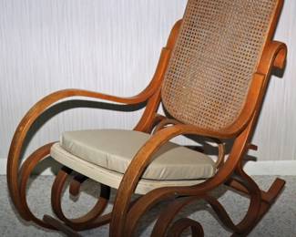Mid-Century Thonet Rocking Chair / Bentwood Vintage Rocking Chair / Retro Cane Chair / Wooden Rocking Chair / Bentwood and cane