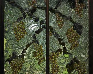 STAIN GLASS WINDOW