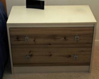 PAIR OF BEDSIDE CHESTS