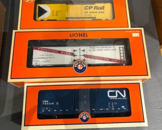 Lot of Lionel Train Cars