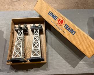 Lionel Spotlights and Trestle System