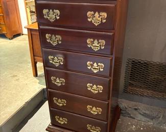 Beautiful Harden 7-Drawer Lingerie Dresser