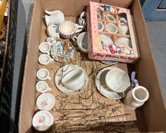 Doll Dishes