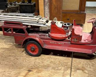 Original - Buddy L Aerial Ladder Fire Truck