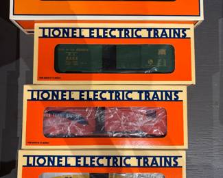 Lot of Lionel Train Cars