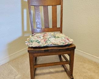 Lot #132 - Vintage Solid Wood Oak Rocking Chair with Floral Cushion - Classic Slat Back Design