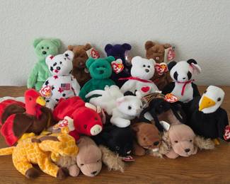 Lot #174 - Vintage Ty Beanie Babies Collection Featuring Giraffe Twigs, Gobbles Turkey & More
